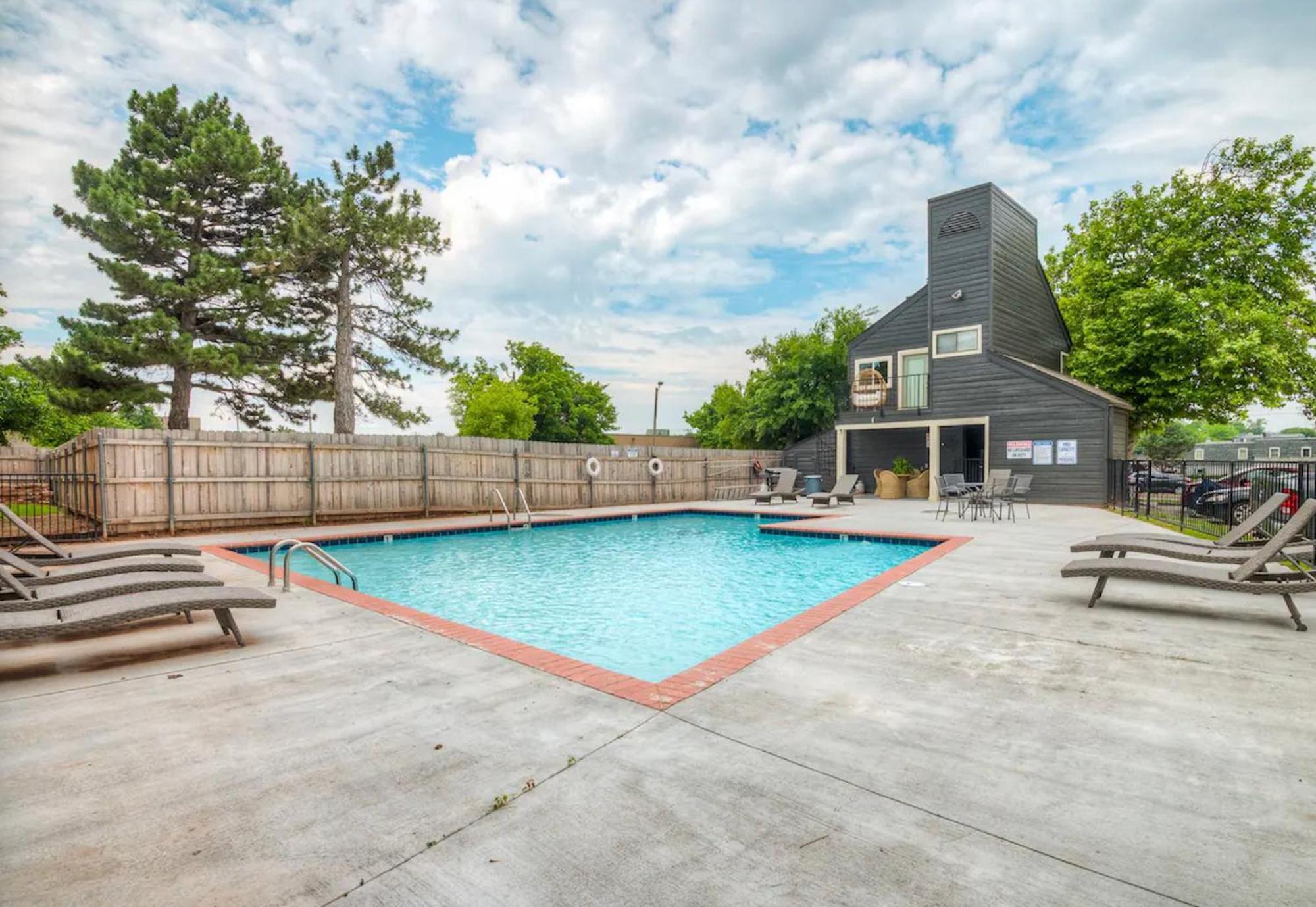 Cozy Updated Cove Of Heaven, 5Mins To Lake Hefner! Oklahoma City Exterior photo